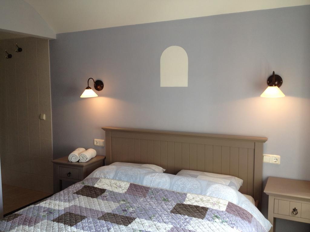 Bed & Breakfast Huize Mesch Eijsden Room photo