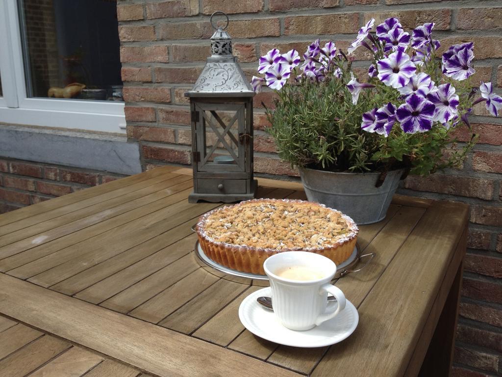 Bed & Breakfast Huize Mesch Eijsden Exterior photo